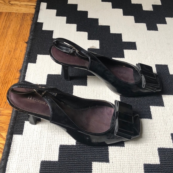 🎀Cute shoes with a bow - Etienne Aigner 🎀 - Picture 3 of 4